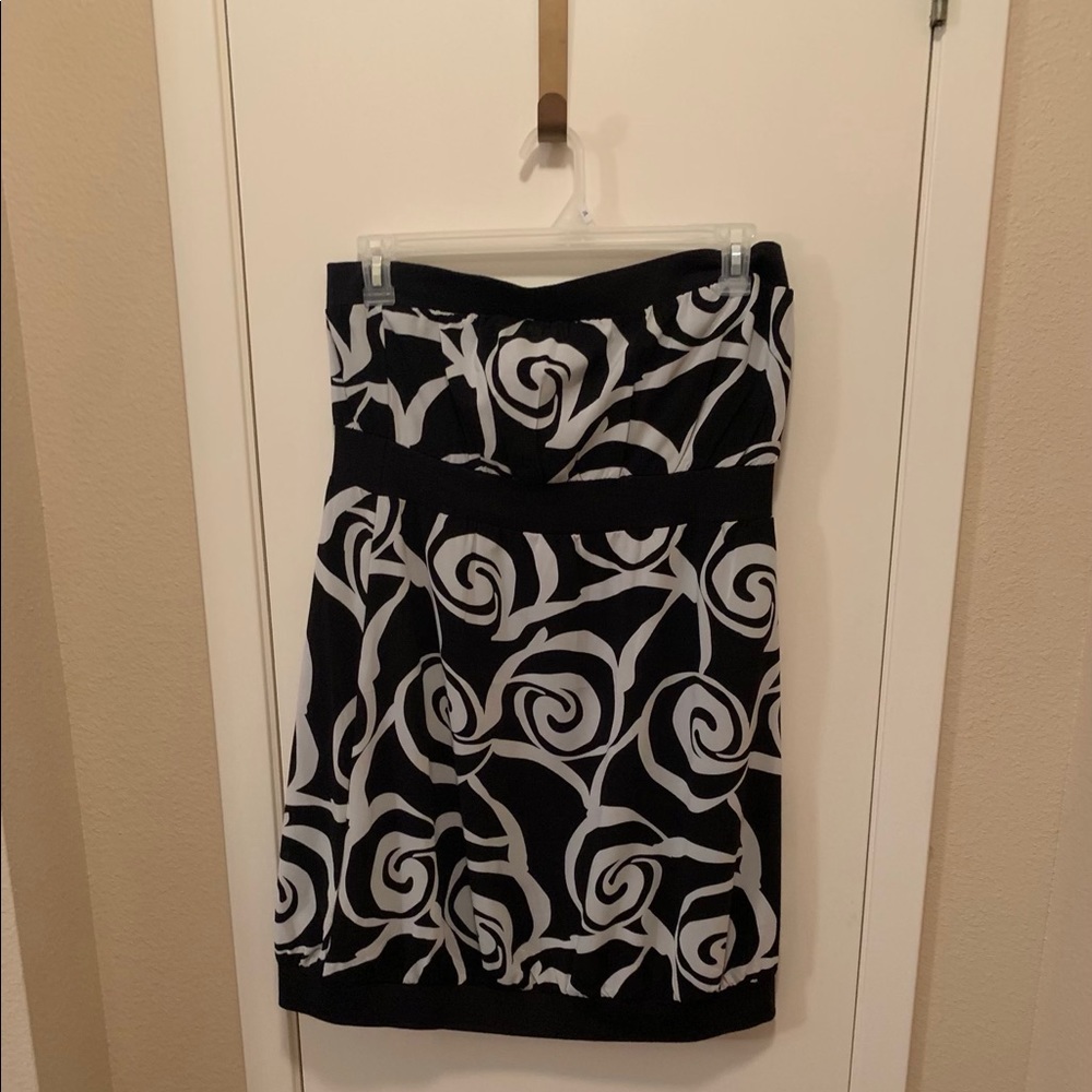 strapless dress